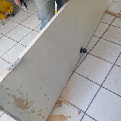 desmontaje de puertas deterioradas
